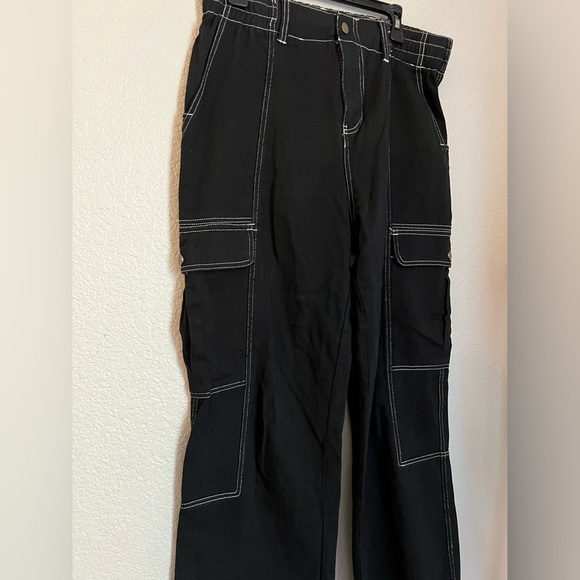 Black cargo pants with white stitching 100% cotton - Picture 3 of 4